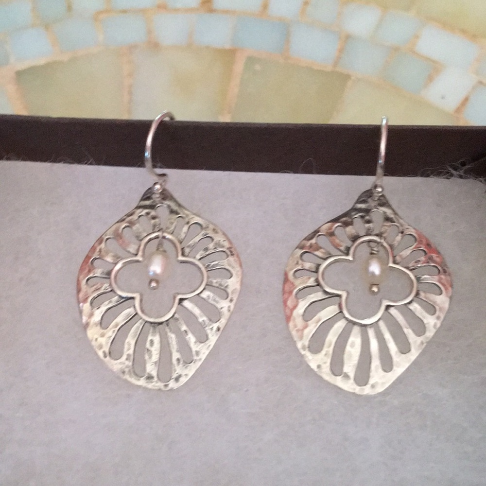 Silpada Sterling Silver Repose Earrings